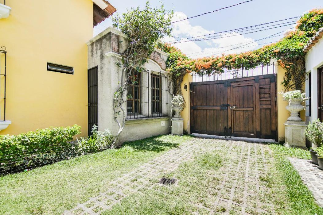 Villas Santa Ana-Ricardo Antigua Bagian luar foto