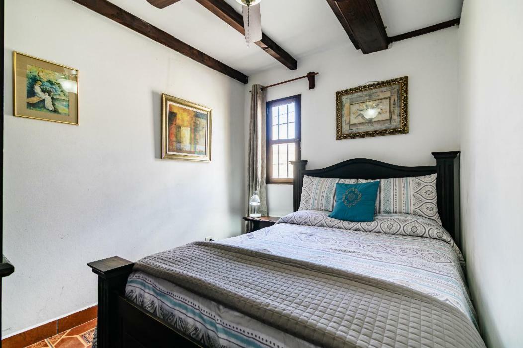 Villas Santa Ana-Ricardo Antigua Bagian luar foto