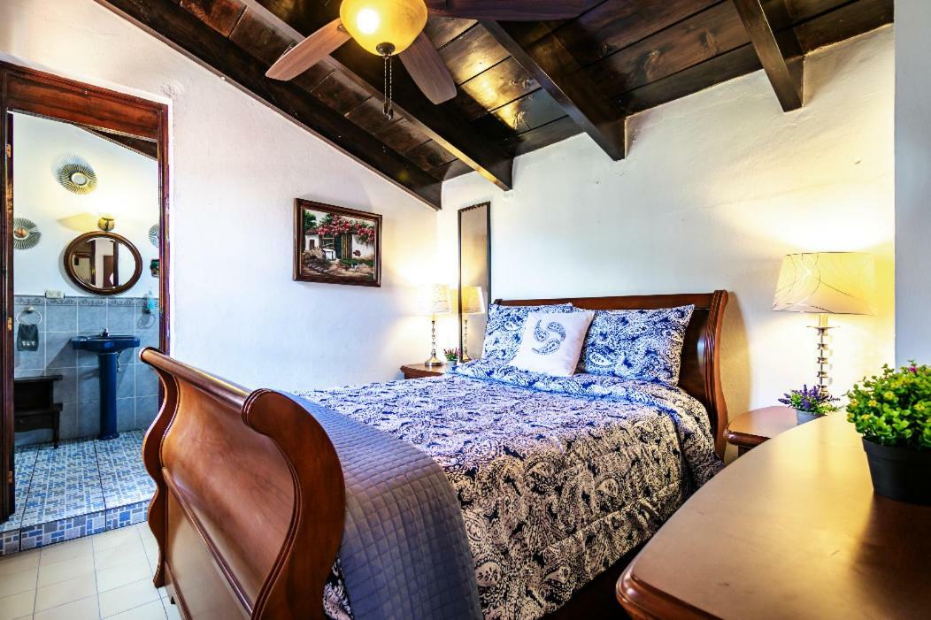 Villas Santa Ana-Ricardo Antigua Bagian luar foto